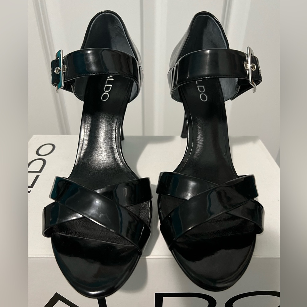 Black Aldo shoes with 2.5 inches heels